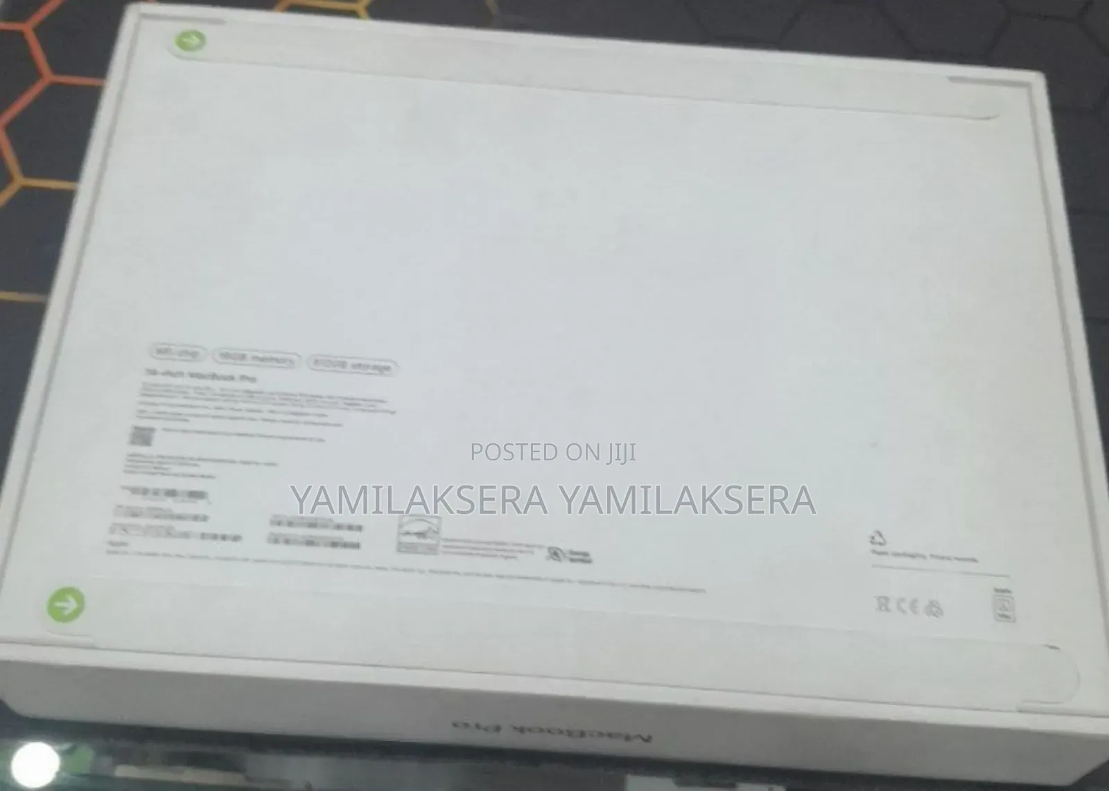 New Laptop Apple MacBook Pro 2025 M5 16GB Apple M5 SSD 512GB