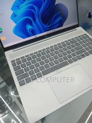 New Laptop HP Pavilion 15 32GB Intel Core i7 SSD 1T