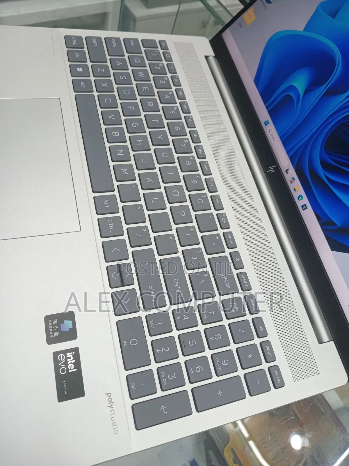 New Laptop HP Pavilion 15 32GB Intel Core i7 SSD 1T