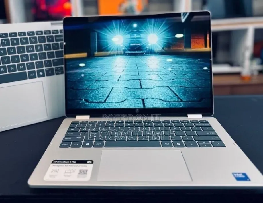 New Laptop HP 16GB Intel Core 7 SSD 512GB