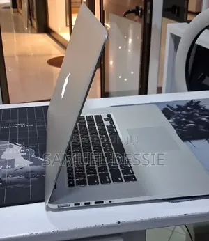 New Laptop Apple MacBook Pro 2014 16GB Intel Core i7 SSD 256GB