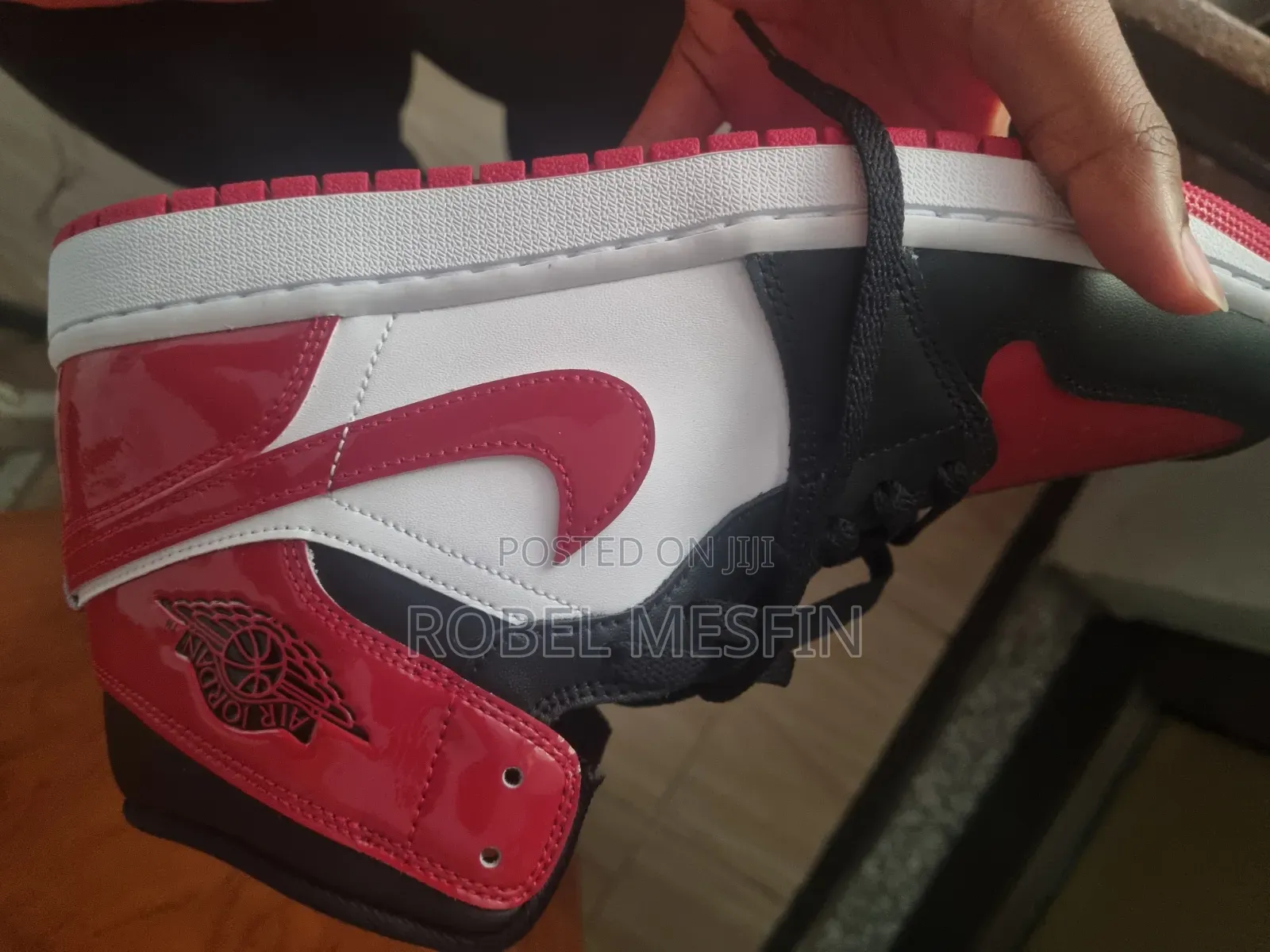 Air Jordan 1 Mid
