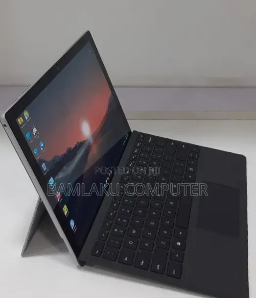 New Laptop Microsoft Surface Pro 7+ 16GB Intel Core i5 SSD 256GB