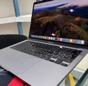 New Laptop Apple MacBook 2020 8GB Apple M1 SSD 256GB