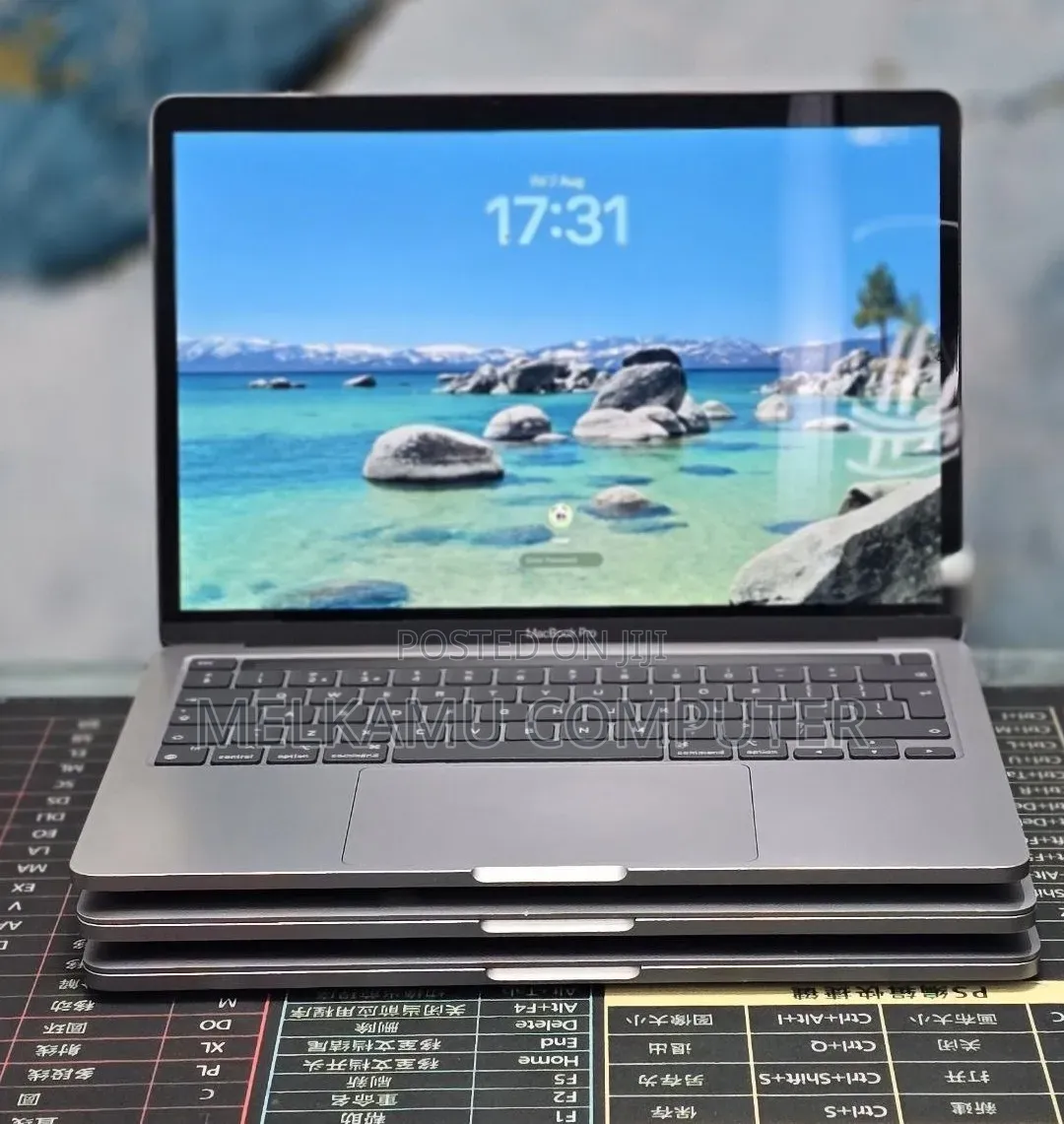 New Laptop Apple MacBook Pro 2020 M1 8GB Apple M1 SSD 512GB