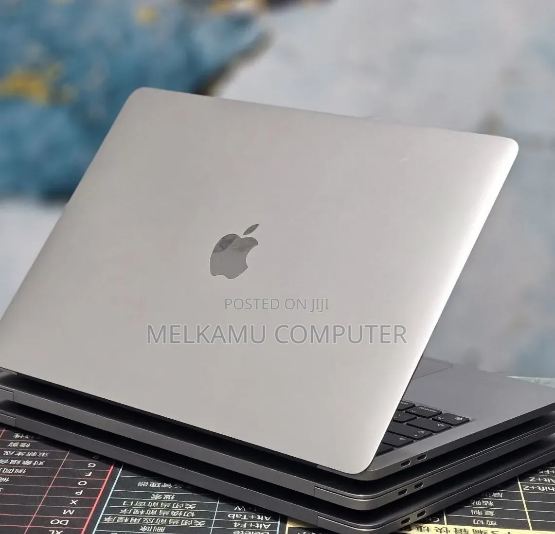 New Laptop Apple MacBook Pro 2020 M1 8GB Apple M1 SSD 512GB