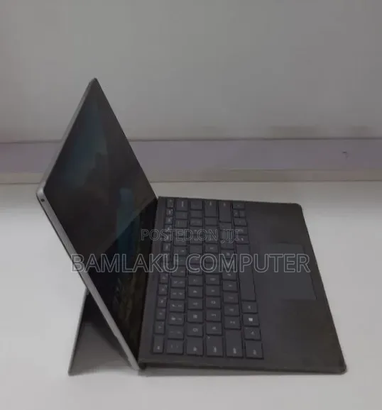 New Laptop Microsoft Surface Pro 6 8GB Intel Core i5 SSD 256GB