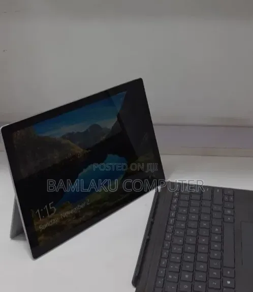New Laptop Microsoft Surface Pro 6 8GB Intel Core i5 SSD 256GB