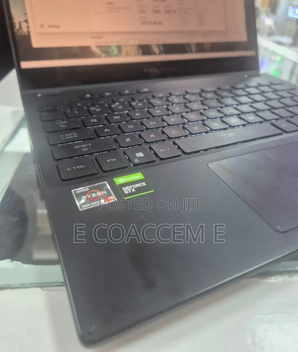 New Laptop Asus 16GB AMD Ryzen 9 SSD 512GB