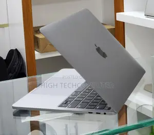 New Laptop Apple MacBook Pro 2019 16GB Intel Core i7 SSD 512GB
