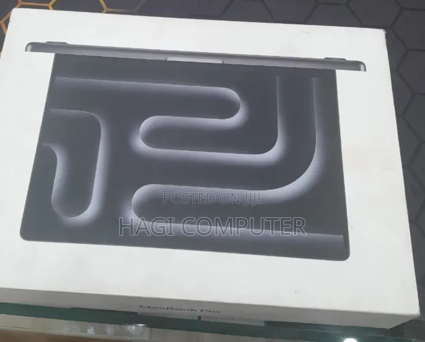 New Laptop Apple MacBook Pro 2025 M5 16GB Apple M5 Pro SSD 512GB