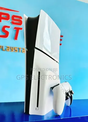 PS5 Slim ከጌሞች ጋር ይገኛል