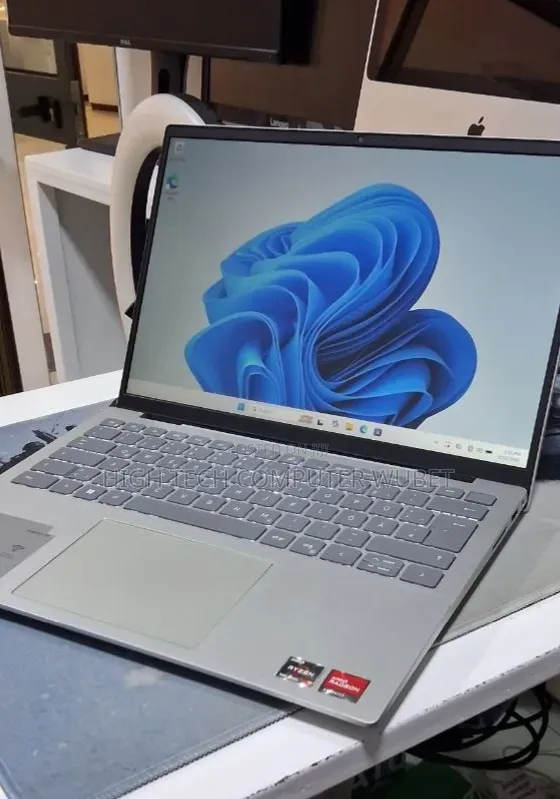 New Laptop Dell Inspiron 14 16GB AMD Ryzen 7 SSD 512GB