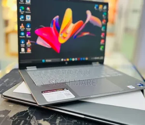 New Laptop HP OmniBook 5 Flip 16GB Intel Core Ultra 7 SSD 1T
