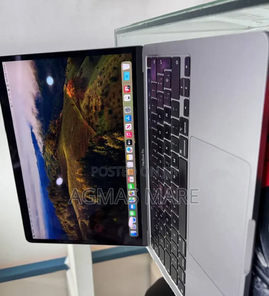 New Laptop Apple MacBook Air 2020 M1 8GB Apple M1 SSD 256GB