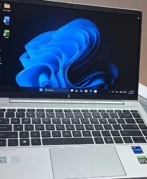 New Laptop HP EliteBook 640 G10 16GB Intel Core i7 SSD 512GB