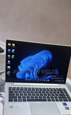 New Laptop HP EliteBook 640 G10 16GB Intel Core i7 SSD 512GB