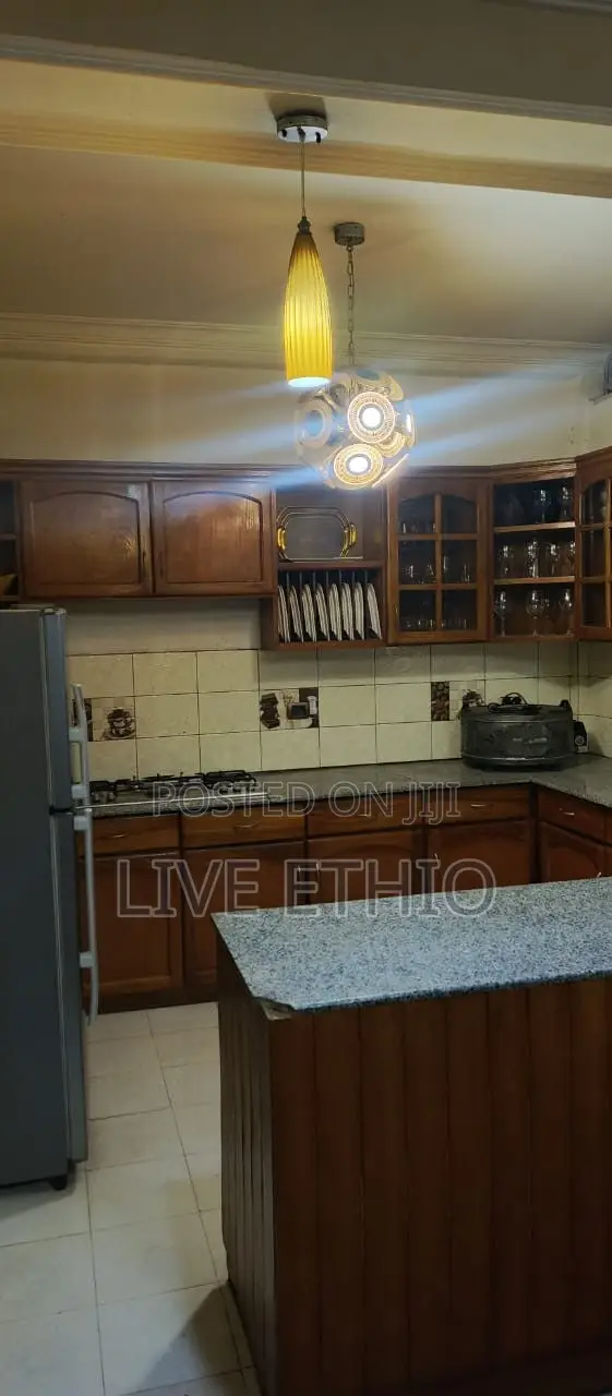 5bdrm House in Nifas Silk-Lafto for rent