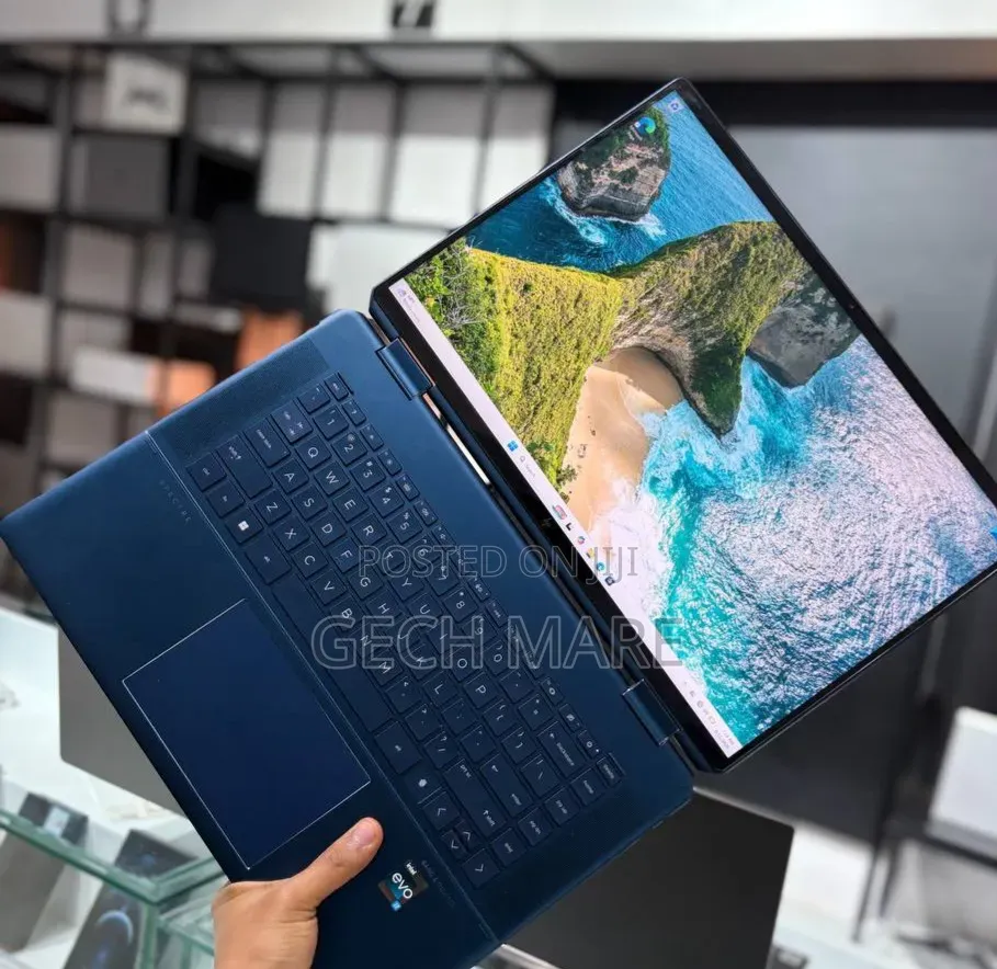 New Laptop HP Spectre 16GB Intel Core i7 SSD 512GB