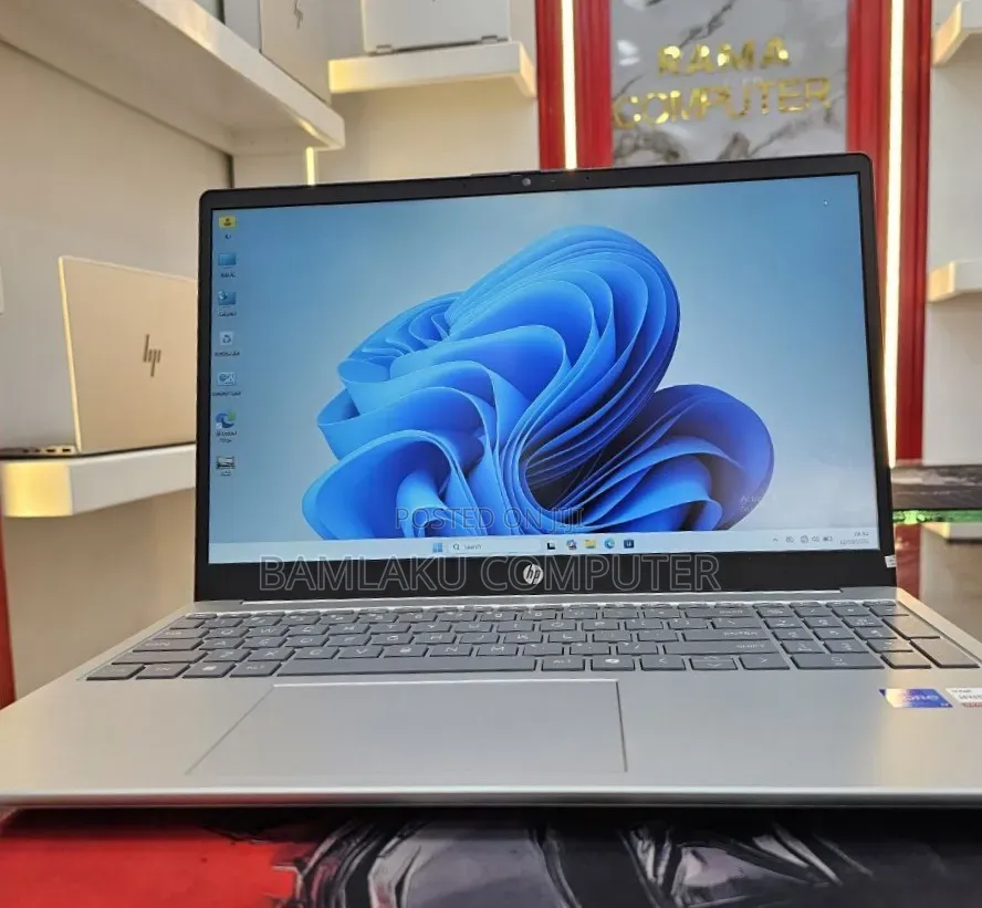 New Laptop HP Stream Notebook 16GB Intel Core i7 SSD 512GB