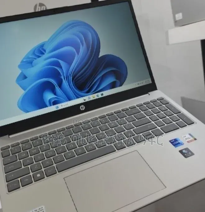 New Laptop HP Elite x360 830 G10 16GB Intel Core i7 SSD 512GB