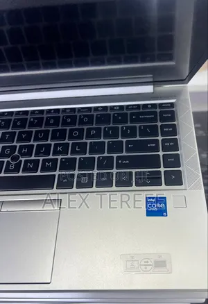 New Laptop HP EliteBook 840 G8 16GB Intel Core i5 SSD 512GB