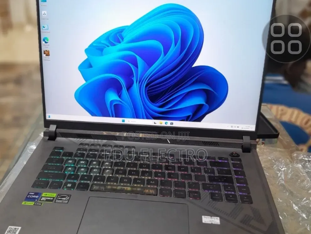 New Laptop Asus ROG Strix G15 16GB Intel Core i9 SSD 1T