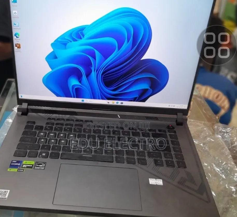 New Laptop Asus ROG Strix G15 16GB Intel Core i9 SSD 1T