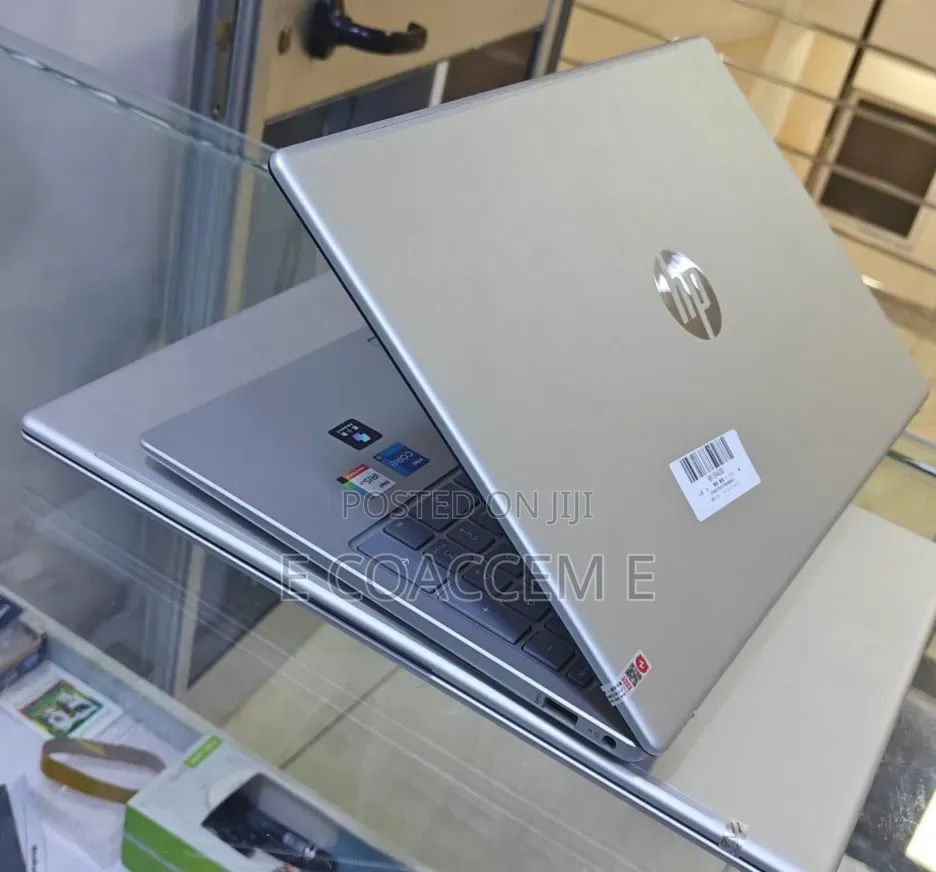 New Laptop HP 16GB Intel Core i7 SSD 1T