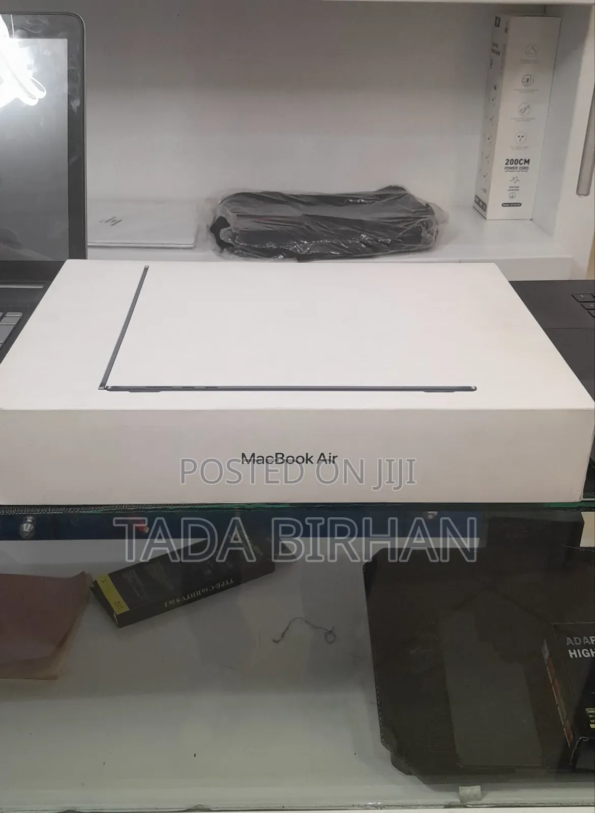 New Laptop Apple MacBook Air 2025 M4 16GB Apple M4 SSD 256GB