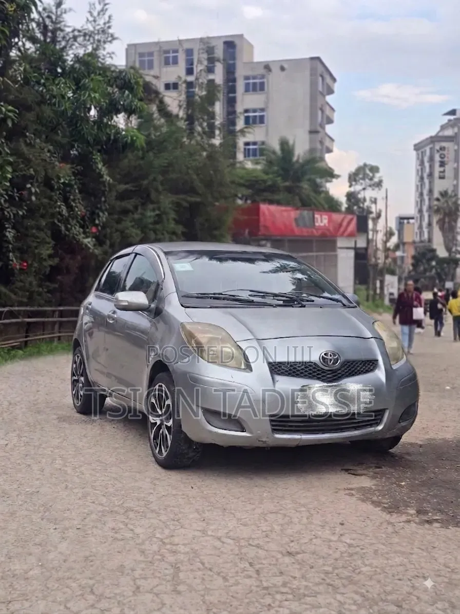 Toyota Yaris 2008 Silver