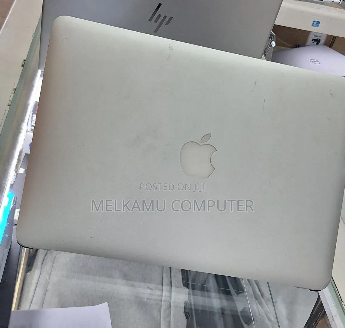 New Laptop Apple MacBook Air 2013 4GB Intel Core i5 SSD 128GB
