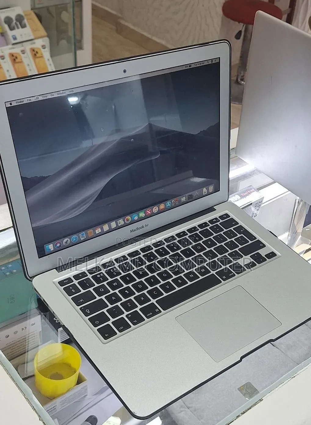 New Laptop Apple MacBook Air 2013 4GB Intel Core i5 SSD 128GB