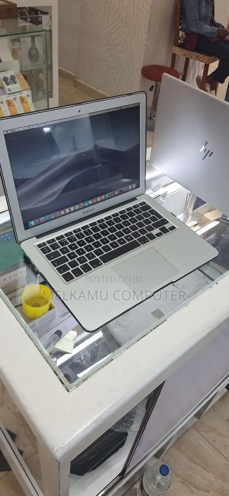 New Laptop Apple MacBook Air 2013 4GB Intel Core i5 SSD 128GB