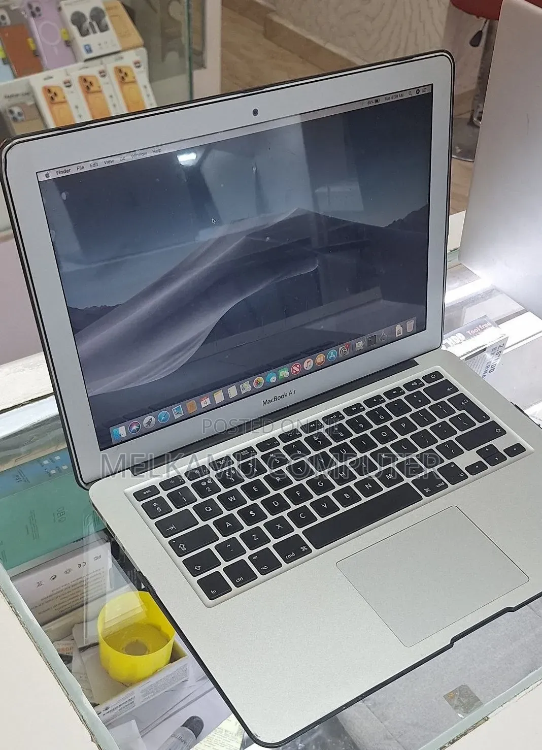 New Laptop Apple MacBook Air 2013 4GB Intel Core i5 SSD 128GB