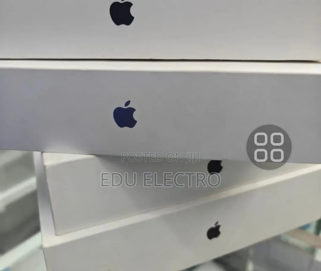 New Laptop Apple MacBook Pro 2025 M5 32GB Apple M5 Pro SSD 2T