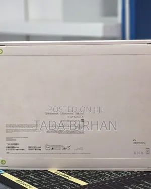 New Laptop Apple MacBook Air 2025 M4 16GB Apple M4 SSD 256GB