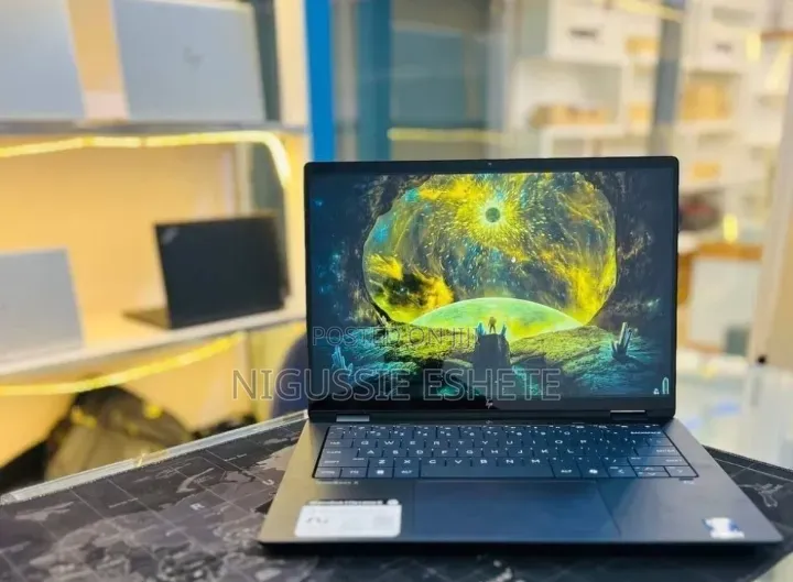 New Laptop HP OmniBook 5 Flip 16GB Intel Core Ultra 5 SSD 512GB