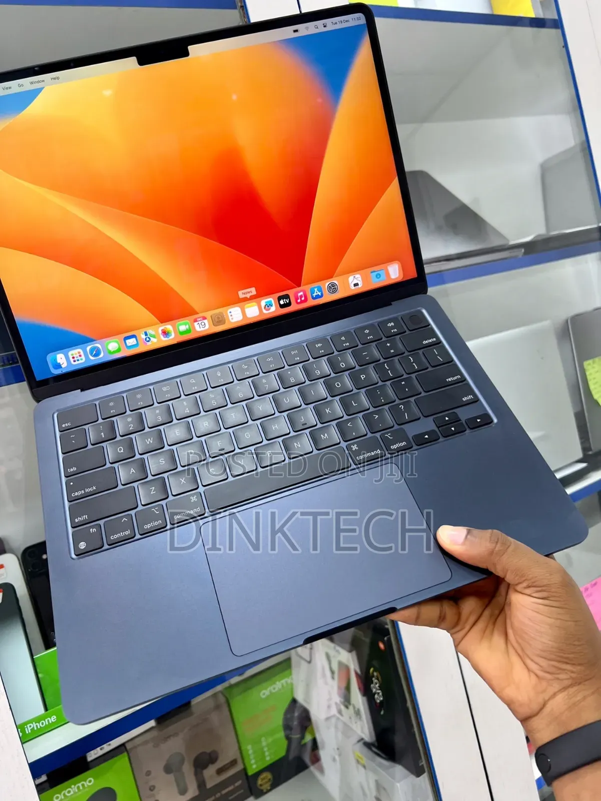 Laptop Apple MacBook Air 2022 M2 8GB Apple M2 SSD 256GB