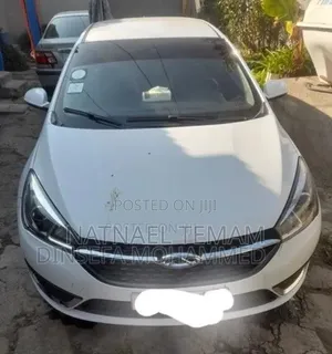 Chery Arrizo 5 2023 White