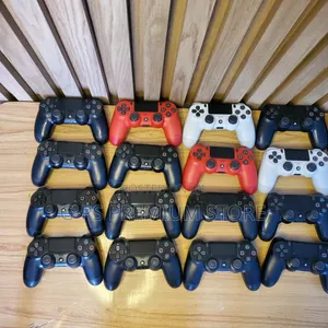 PlayStation 4 – Original Joystick Included