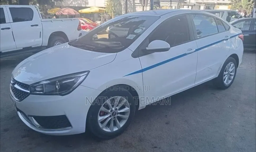 Chery Arrizo 5 2023 White