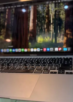 New Laptop Apple MacBook Air 2020 M1 8GB Apple M1 SSD 256GB
