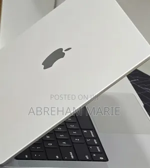 New Laptop Apple MacBook Pro 2021 M1 32GB Intel Core i7 SSD 512GB