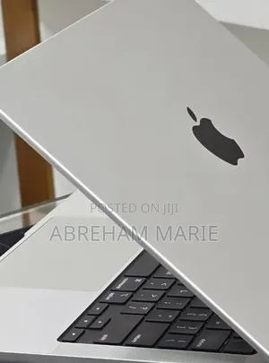 New Laptop Apple MacBook Pro 2021 M1 32GB Intel Core i7 SSD 512GB