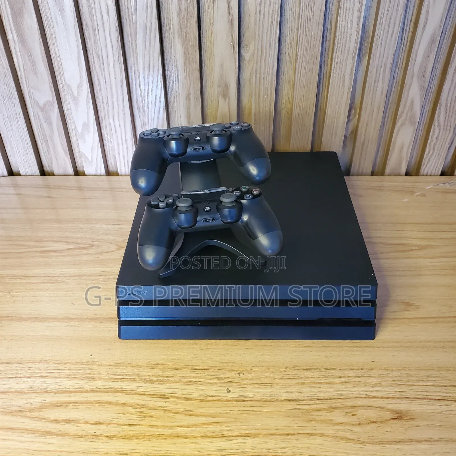 PS4 Pro – 7 Game Combo