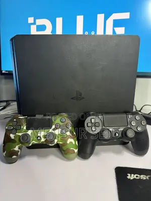 PS4 Slim 500GB — Jailbreak