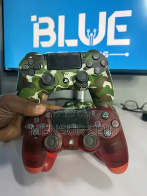PS4 Controllers Available