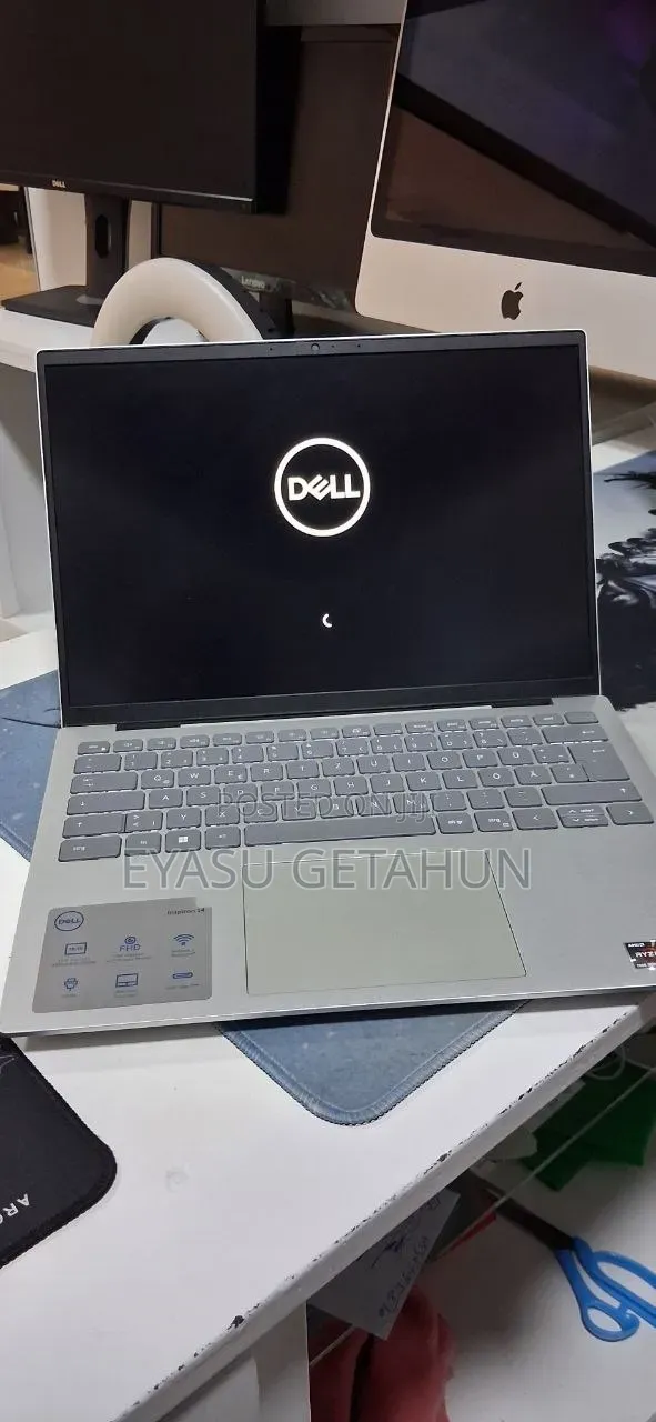 New Laptop Dell Inspiron 15 16GB AMD Ryzen 7 SSD 1T
