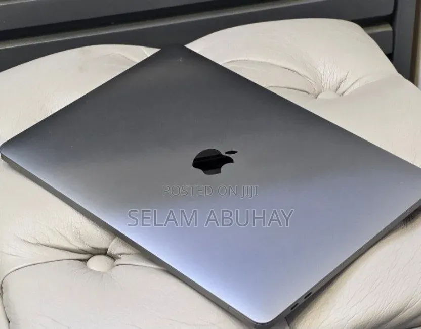 New Laptop Apple MacBook Pro 2019 16GB Intel Core i7 SSD 512GB